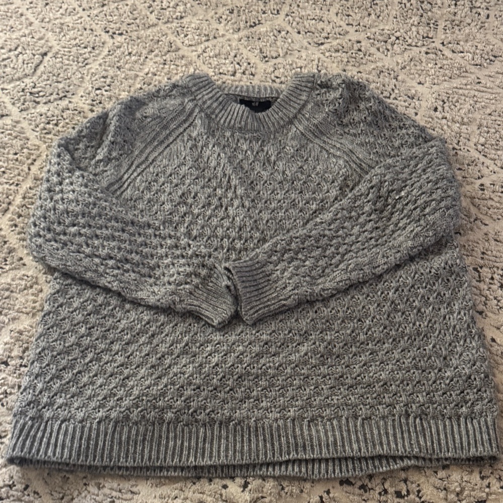 H&M Heather Gray Knit Pullover